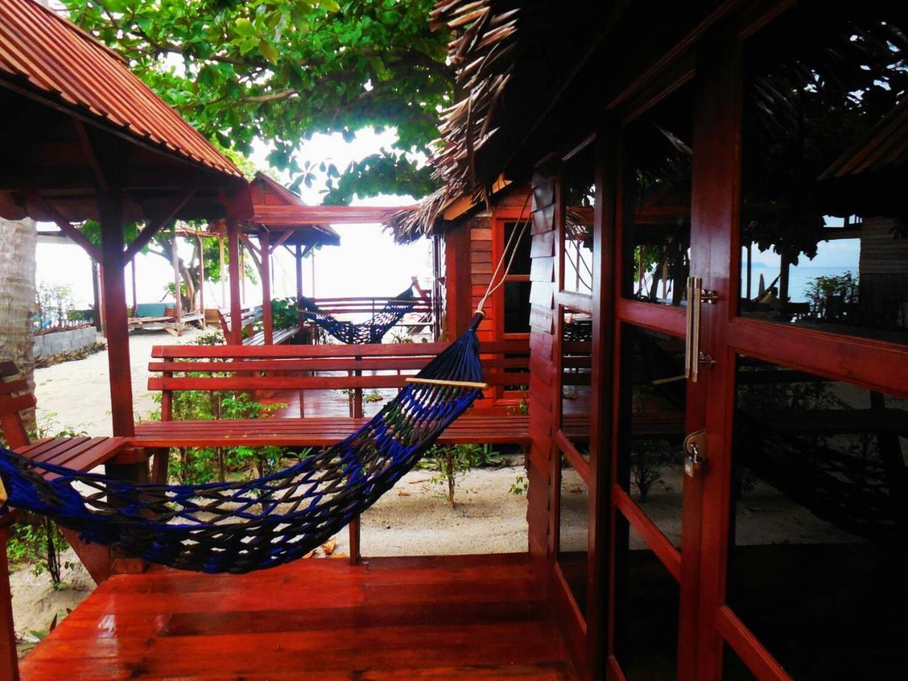 Zanom Sunrise Beach Resort Koh Lipe Bagian luar foto