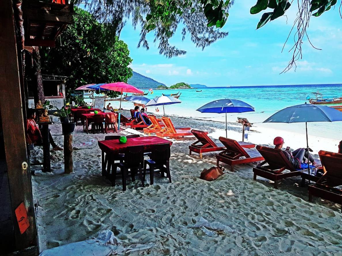Zanom Sunrise Beach Resort Koh Lipe Bagian luar foto