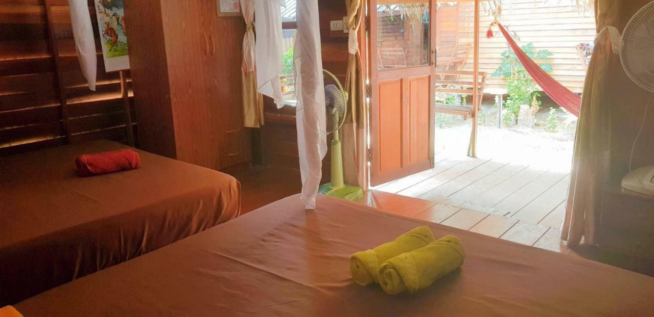Zanom Sunrise Beach Resort Koh Lipe Bagian luar foto